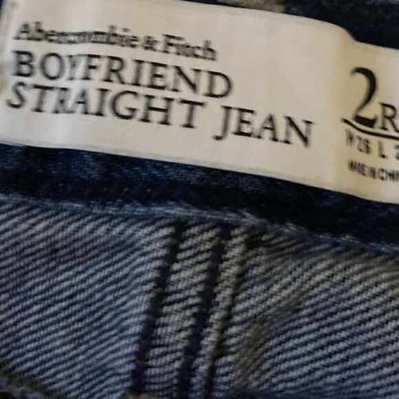 Abercrombie & Fitch boyfriend straight jeans Size 2 - Picture 5 of 6